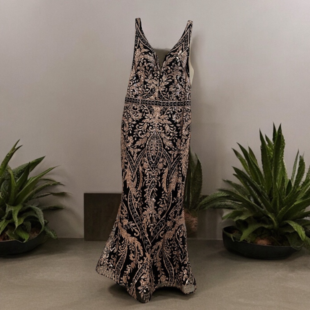 Luxurious gold beads black dress size 6
